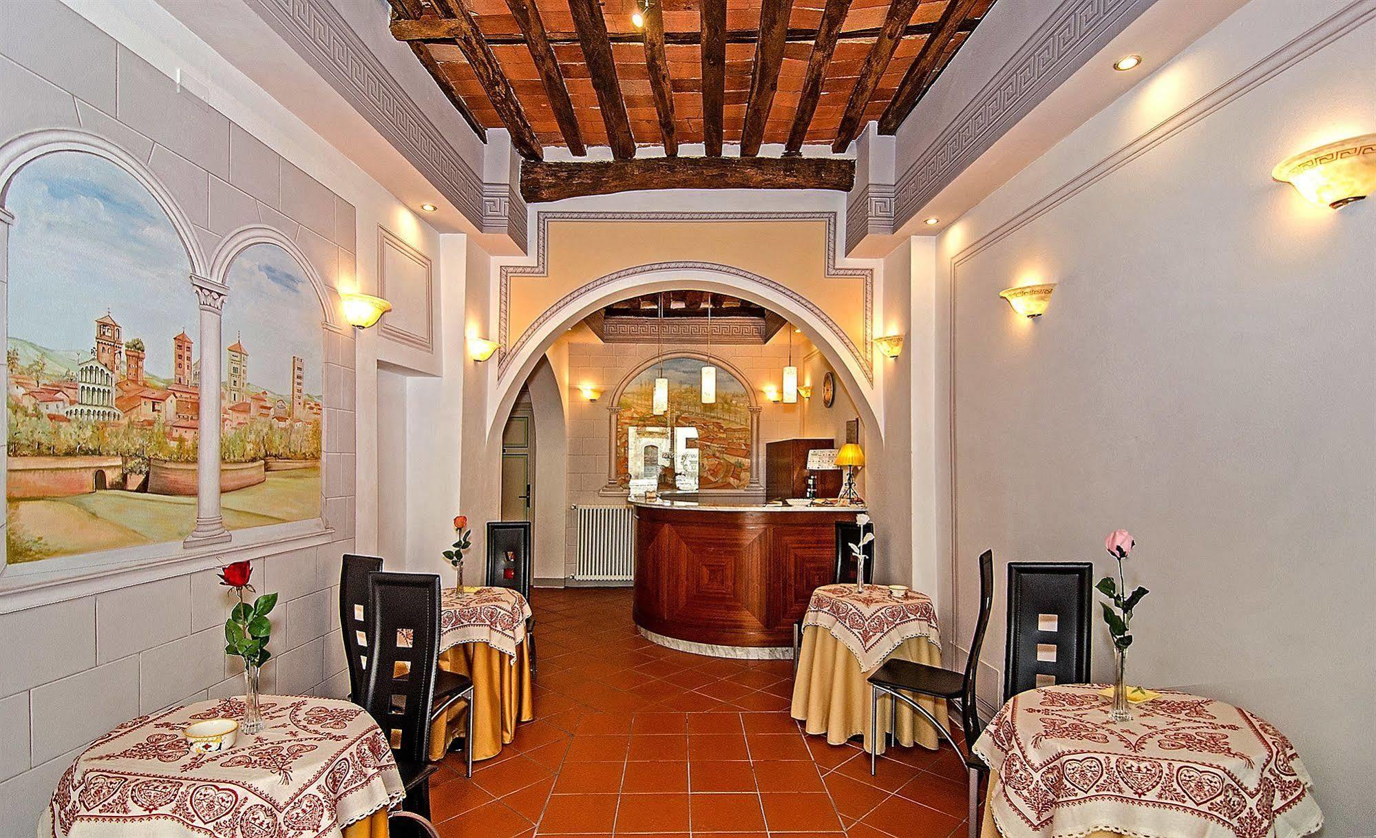 Dimora Dei Guelfi Luxury Rooms Lucca Exterior foto